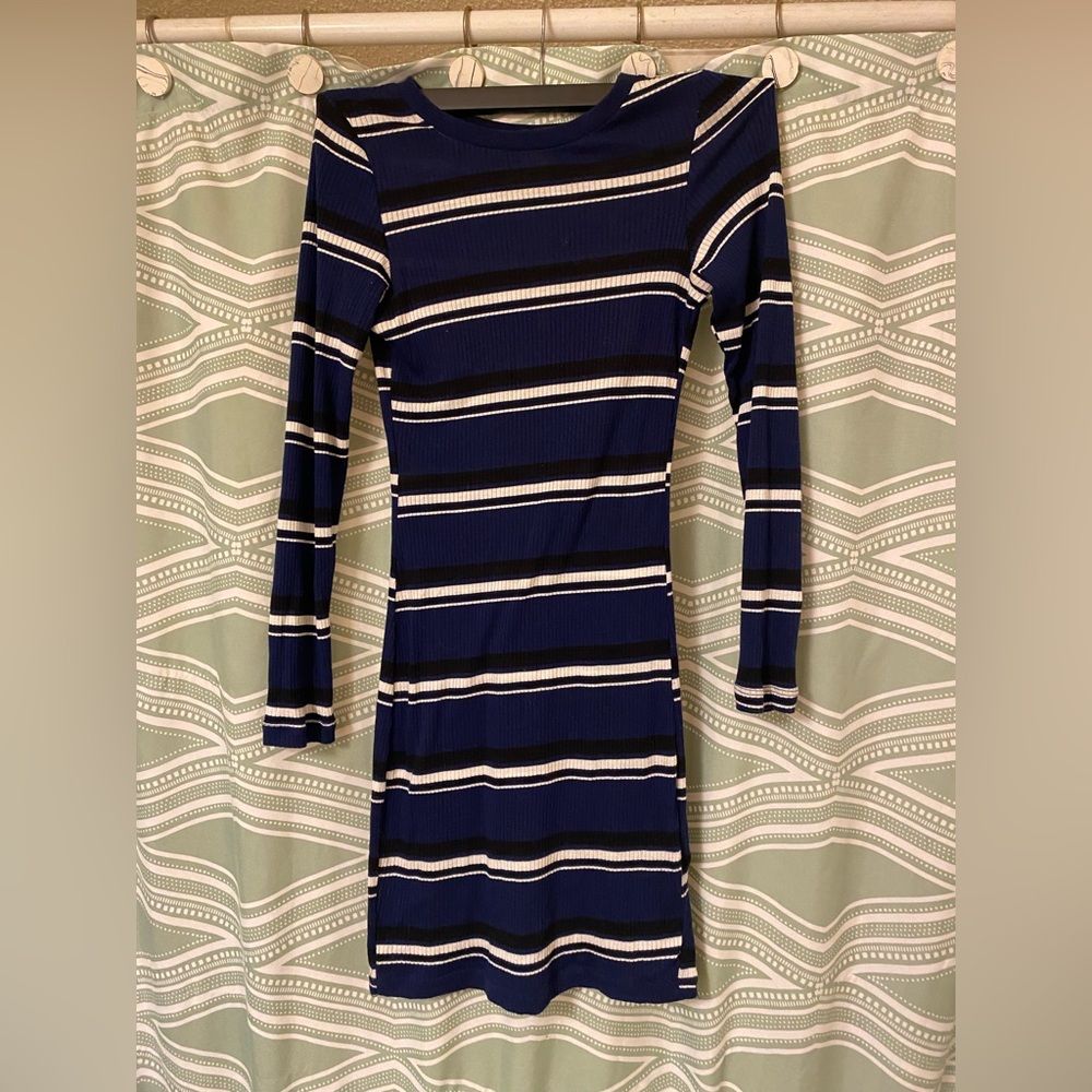 H&M Blue and White Long Sleeve Bodycon Dress